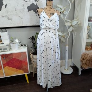 Chic Black Bird Print Maxi Dress
